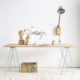 Table haute à tréteaux