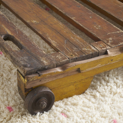 Ancien chariot industriel. table basse
