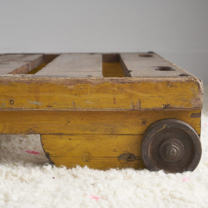 Ancien chariot industriel. table basse