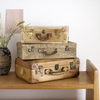 valises vintage aux teintes de beige
