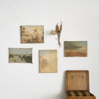 Ensemble de 4 toiles anciennes. Motifs de paysages effacés.