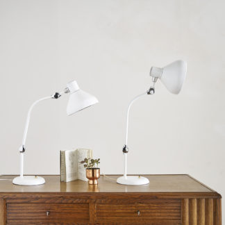 2 lampes de bureau Jumo GS1.