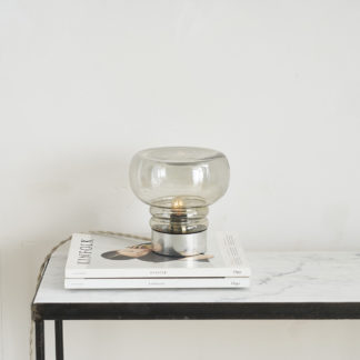 Petite lampe à poser des années 70.