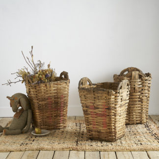 Anciens paniers de vendange en bois tressé et osier