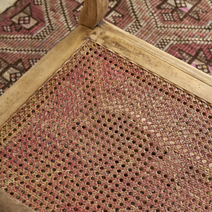 Ancien fauteuil roulant en bois du 19ème siècle