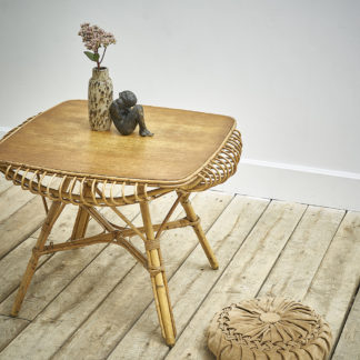 Table basse en rotin