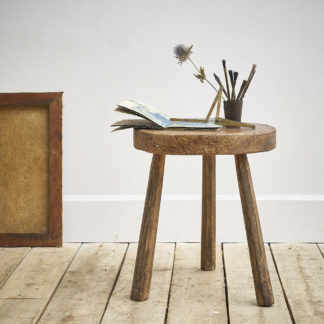 tabouret primitif en bois,