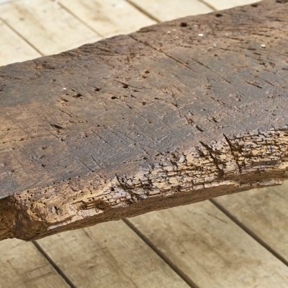 Grande table basse primitive