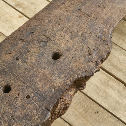 Grande table basse primitive