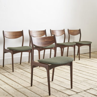 Serie de 5 chaises scandinaves