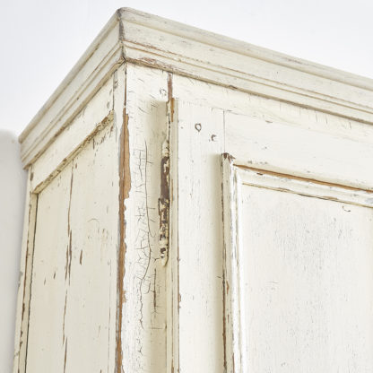 Ancienne grande armoire en bois début XXème.