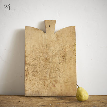 Anciennes planches à découper en bois