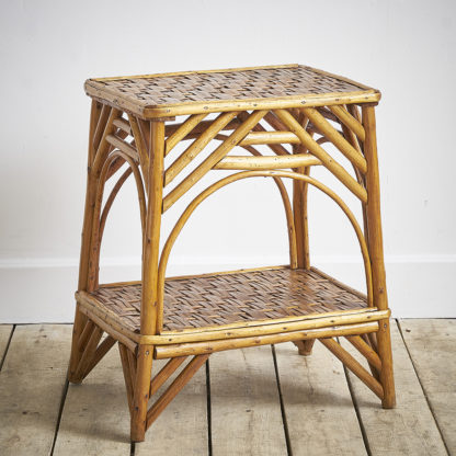 table en châtaignier des années 60.