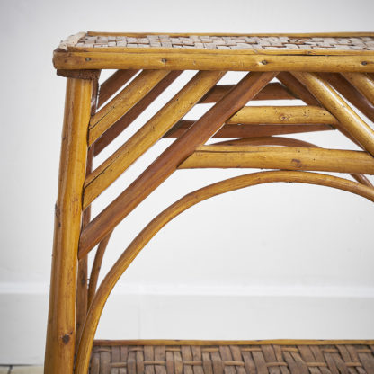 table en châtaignier des années 60.