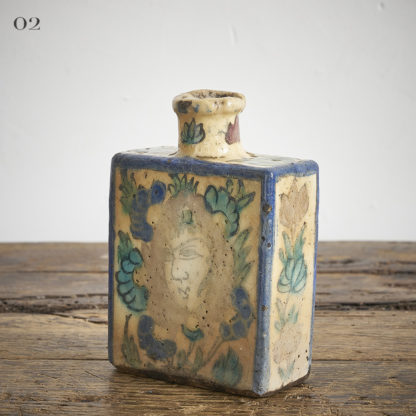 Faïence d’Iznik en céramique siliceuse. Poterie du moyen orient