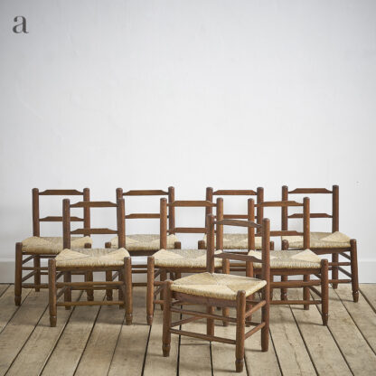 Chaise paillée en bois