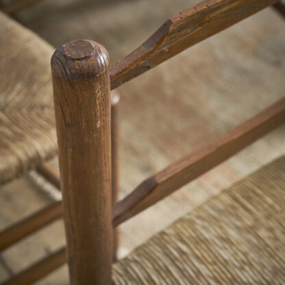 Chaise paillée en bois