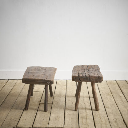 Duo de tables primitives set of primitive tables