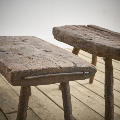Duo de tables primitives set of primitive tables