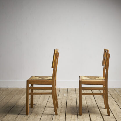 Duo de chaises par P. Cruège