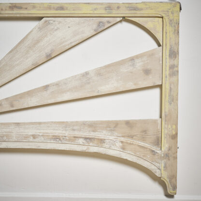 Barrière en bois foire tête de lit