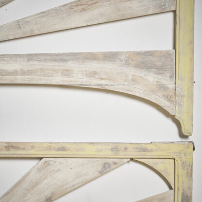 Barrière en bois foire tête de lit