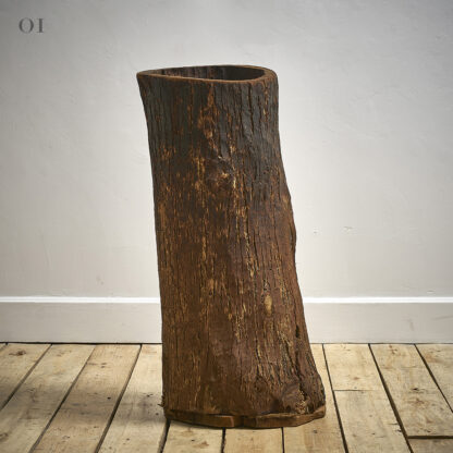 Bac primitif en bois