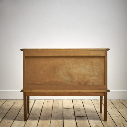 Jolie commode des années 60 chêne