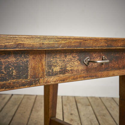 Bureau d’atelier en chêne milieu XXème.
