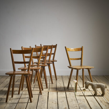 Chaises dessinées par Adolf Gustaf Schneck, de la fabrique allemande « Metzendorf »