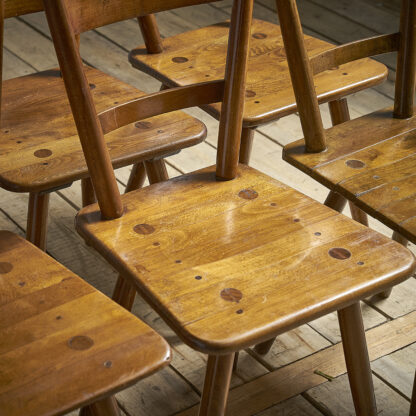 Chaises dessinées par Adolf Gustaf Schneck, de la fabrique allemande « Metzendorf »