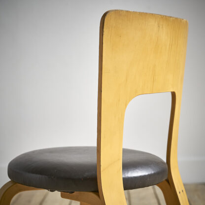 Chaise par Alvar Aalto artek 1960