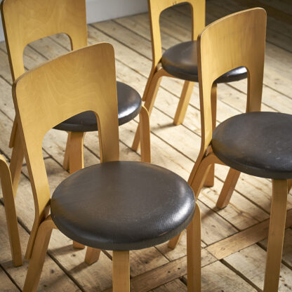 Chaise par Alvar Aalto artek 1960