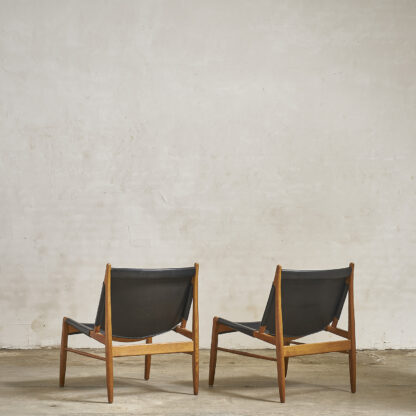 2 chauffeuses, modèle 1192 de Franz Xaver Lutz.
Fauteuils édités par WK Möbel dans les années 50.