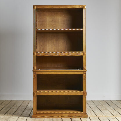 Bibliothèque brutalitste