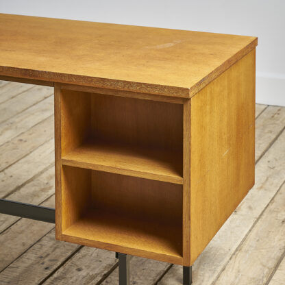 Bureau 1960