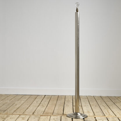 Pied de lampe moderne Mallet stevens