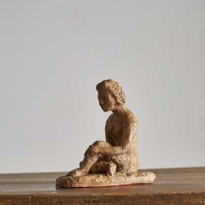 Femme nue sculpture terre cuite