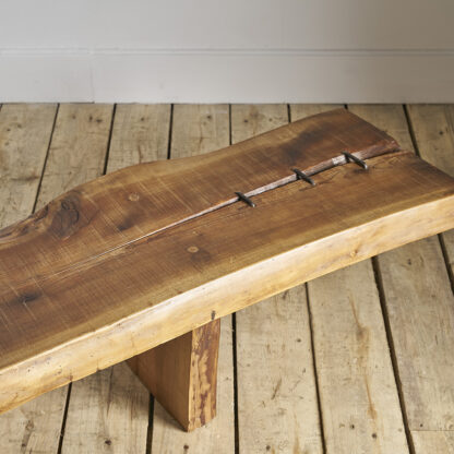 Table basse primitive