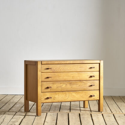Commode Maison Regain à 4 tiroirs.