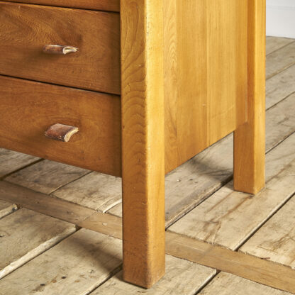 Commode Maison Regain à 4 tiroirs.