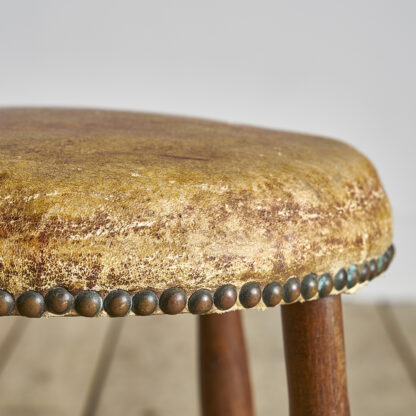 tabouret bois courbé de style Thonet
