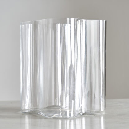 Vase Savoy du designer Alvar Aalto.
