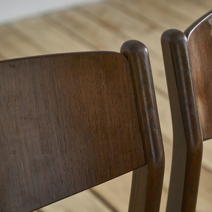 Serie de 5 chaises scandinaves
