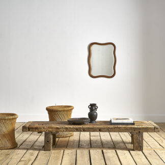Petite table basse primitive