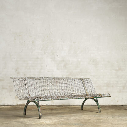 banc malaval métal perforé
