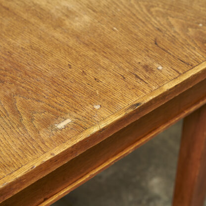 Table 6 pieds, vers 1950/1960.