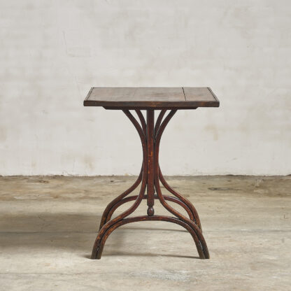Table bistrot