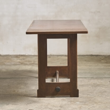 table de travail moderniste