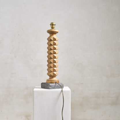 lampe brutaliste